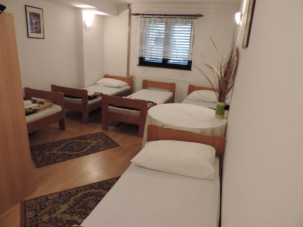 Bed And Breakfast Victoria Ogulin Ruang foto