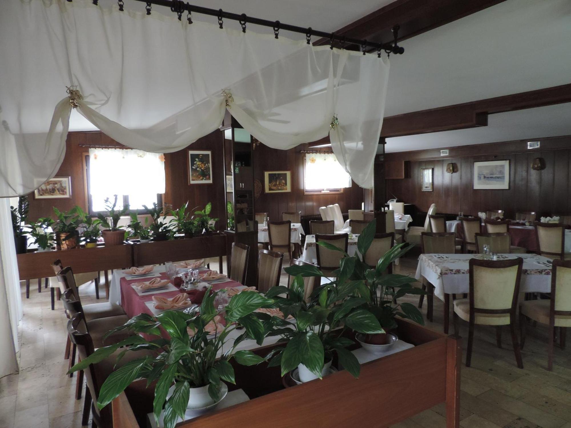Bed And Breakfast Victoria Ogulin Bagian luar foto
